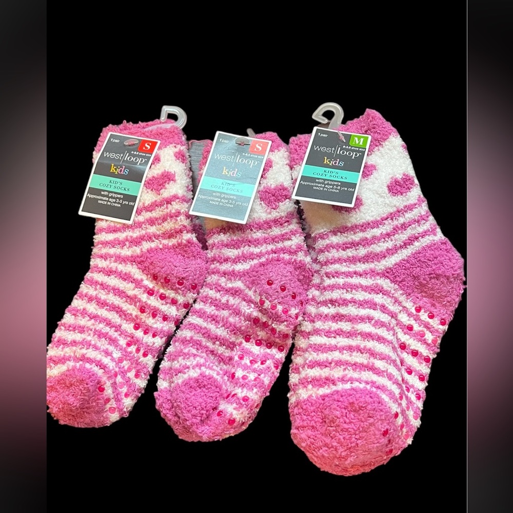 NWT west loop 3 pair one medium‎ and two small